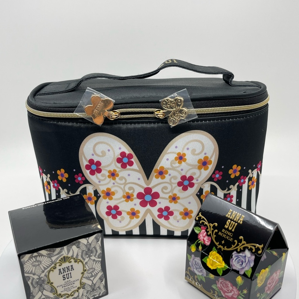 Anna Sui Makeup Bag with Floral Design + Ring Rouge 400 & Gel Foundation Primer
